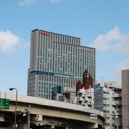 東京都・汐留のビル街